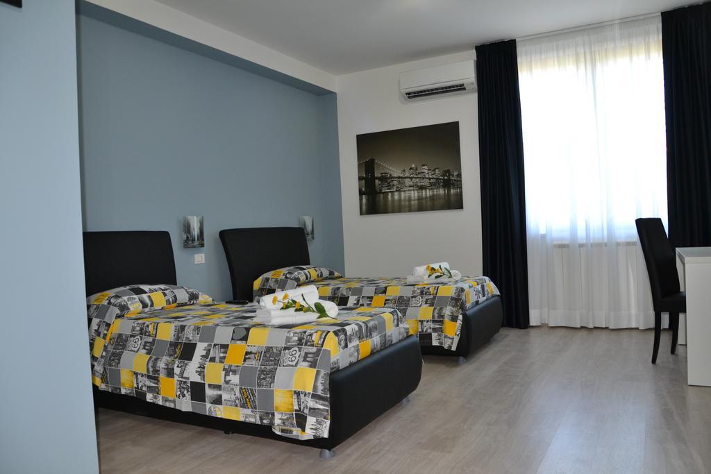 Fly In The World B&B Fiumicino Pokój zdjęcie